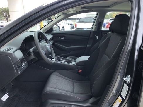 New 2025 Honda Accord SE image 9