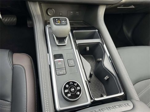 New 2025 Nissan Pathfinder Platinum w/ Cargo Package image 23