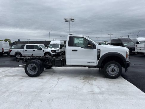 New 2026 Ford F550 4x4 Regular Cab Super Duty image 2