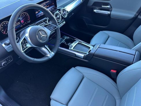 Used 2026 Mercedes-Benz GLB 250 image 4