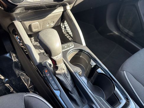 Used 2025 Chevrolet TrailBlazer LT image 40