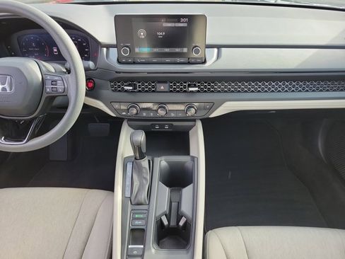 Certified 2023 Honda Accord EX image 5