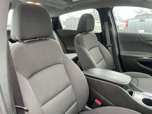 Used 2024 Chevrolet Malibu LT image 39
