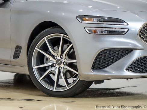 Used 2023 Genesis G70 2.0T RWD image 3