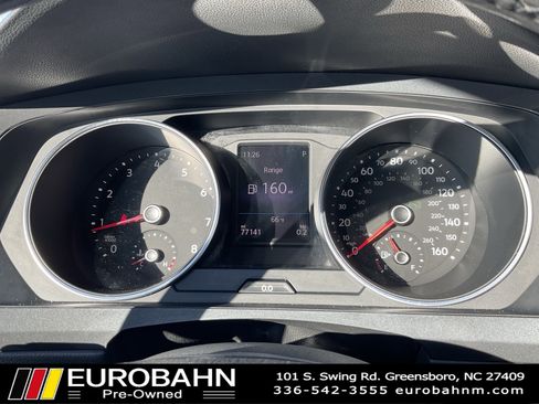 Used 2018 Volkswagen Tiguan SE image 16