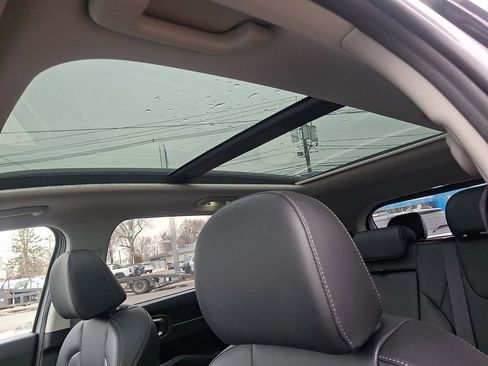 Used 2023 Kia Sorento S w/ Panoramic Sunroof Package image 15