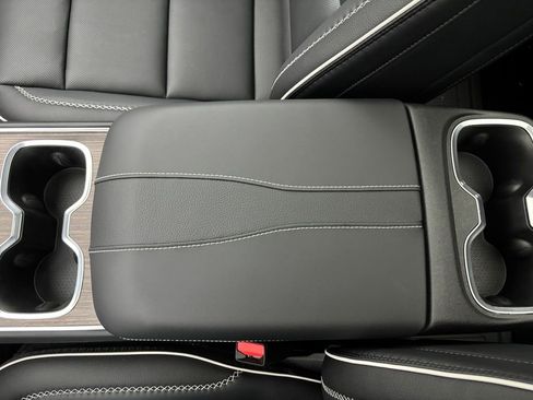 New 2026 GMC Acadia Denali w/ Super Cruise Package image 34