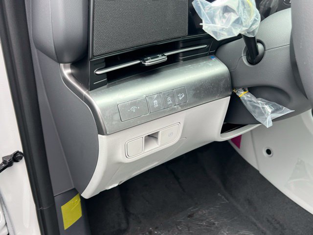 New 2026 Hyundai Kona SE AWD/4WD image 11