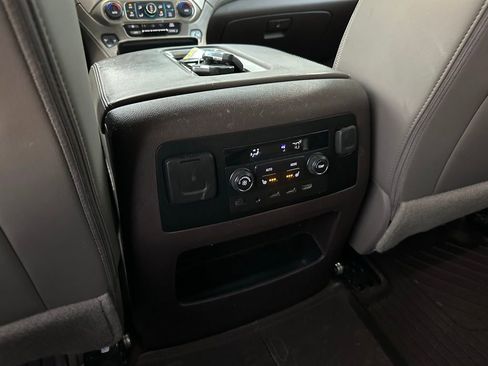Used 2017 GMC Yukon Denali w/ Open Road Package image 23