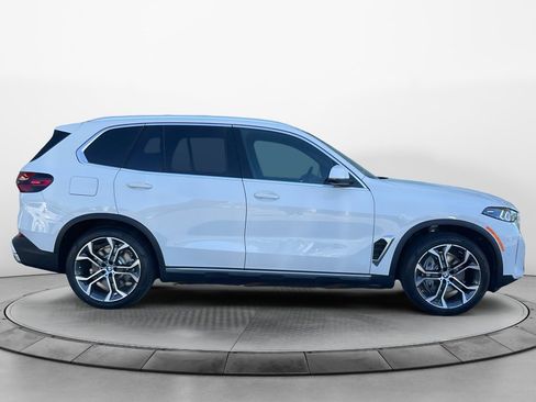 New 2026 BMW X5 xDrive50e AWD/4WD image 8