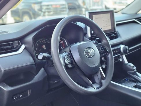 Used 2024 Toyota RAV4 LE image 16