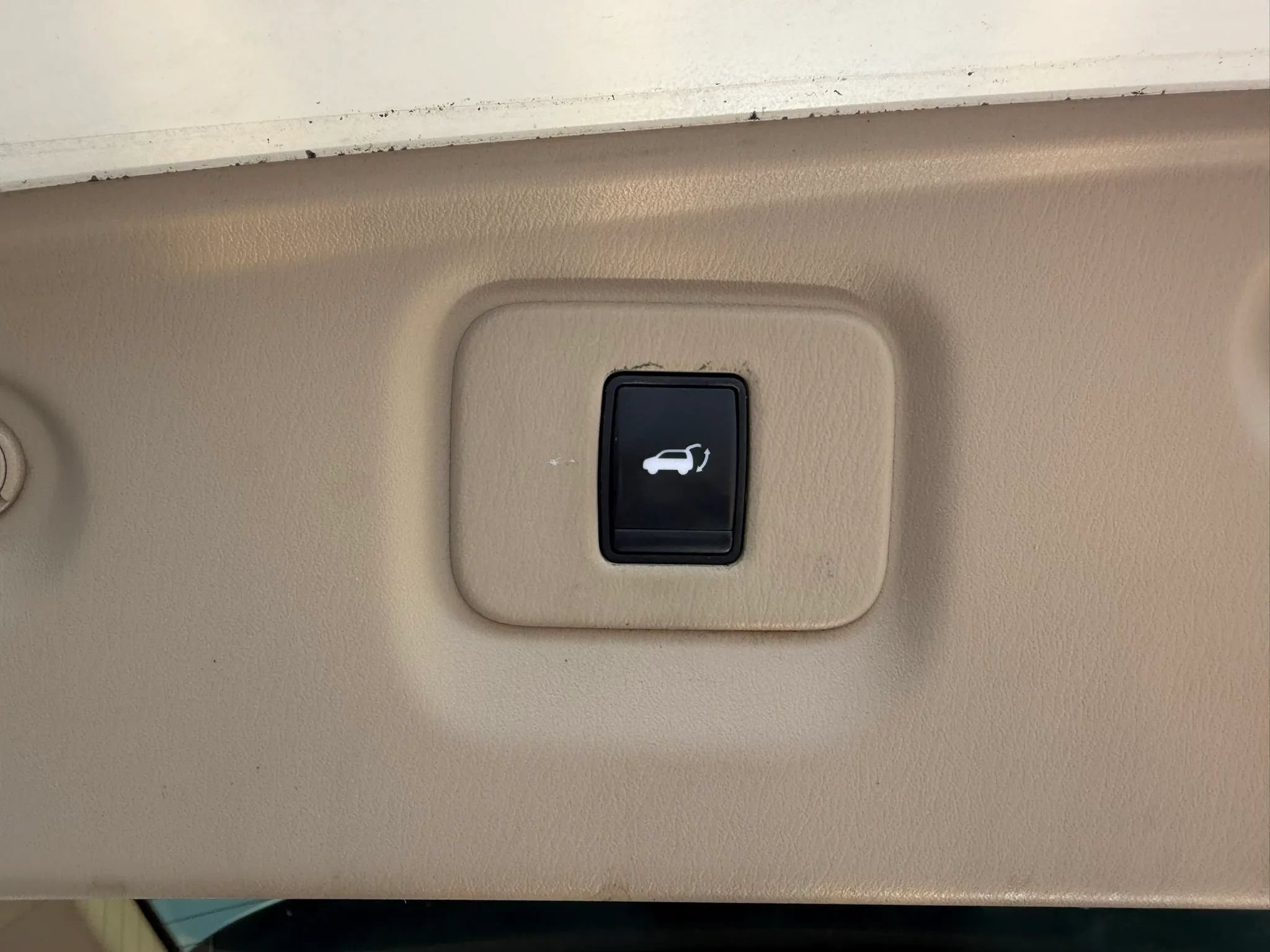 Used 2014 Nissan Pathfinder SL FWD image 18