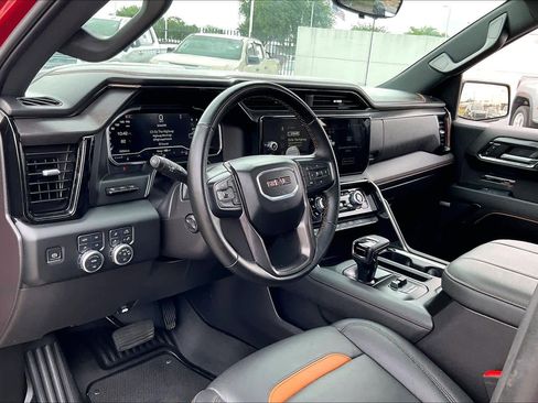 Used 2024 GMC Sierra 1500 AT4 w/ Technology Package AWD/4WD image 18