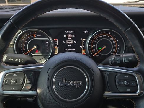 Used 2020 Jeep Wrangler Unlimited Sahara image 25