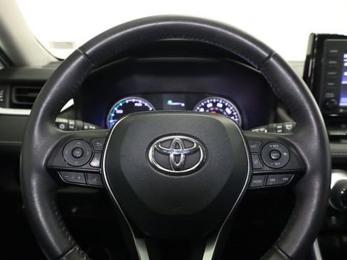 Used 2021 Toyota RAV4 XLE w/ XLE Grade Weather Package image 16