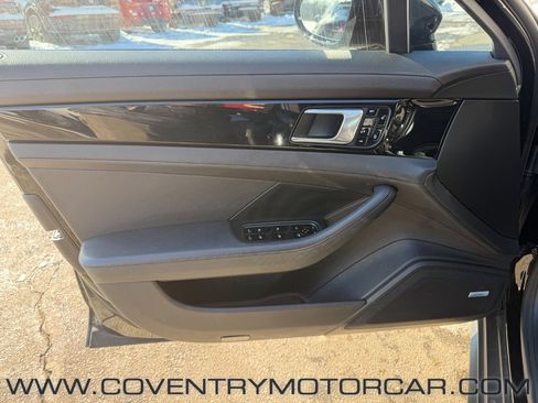 Used 2017 Porsche Panamera 4 image 46
