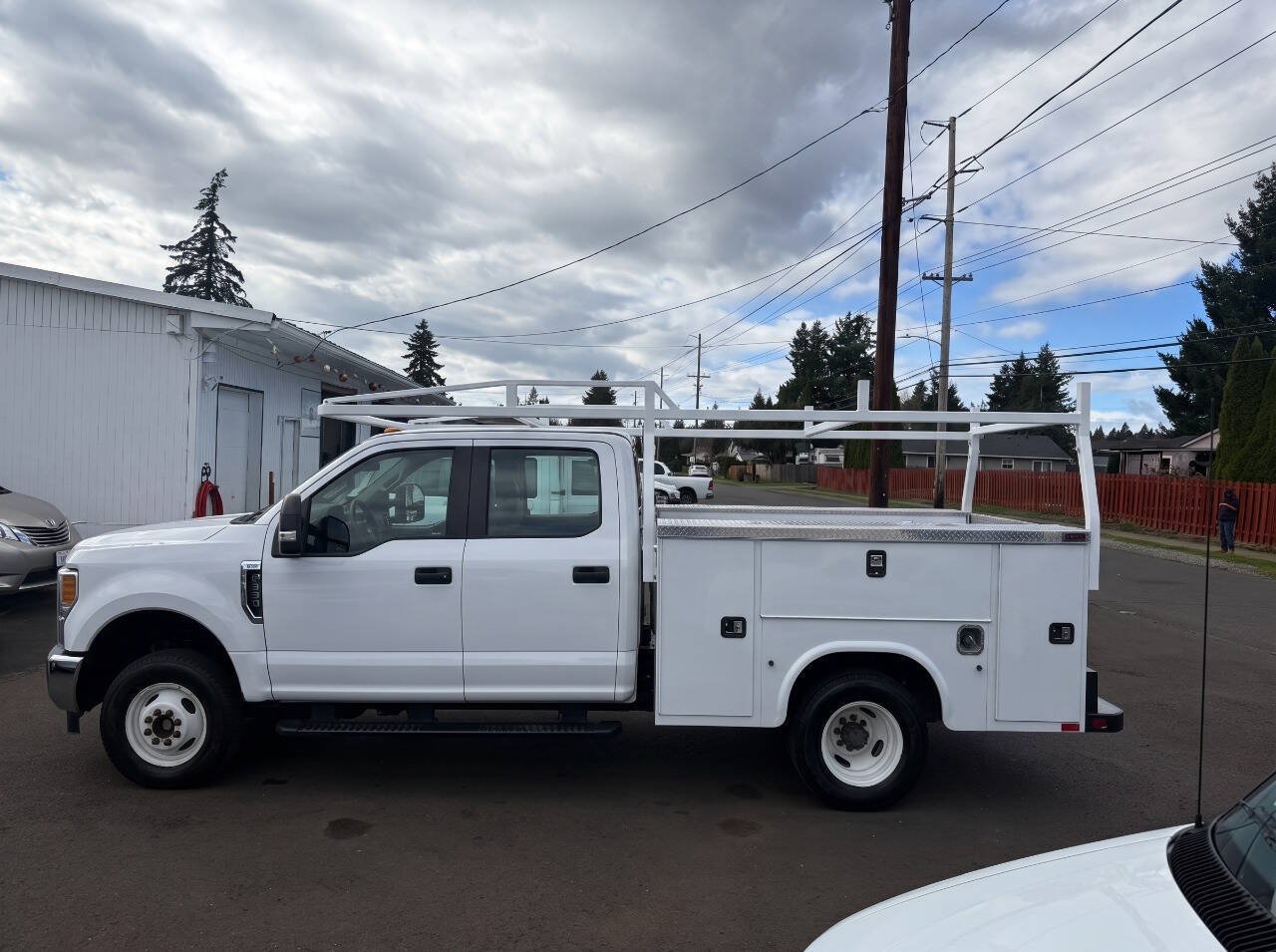 Used 2021 Ford F350 XLT AWD/4WD image 3