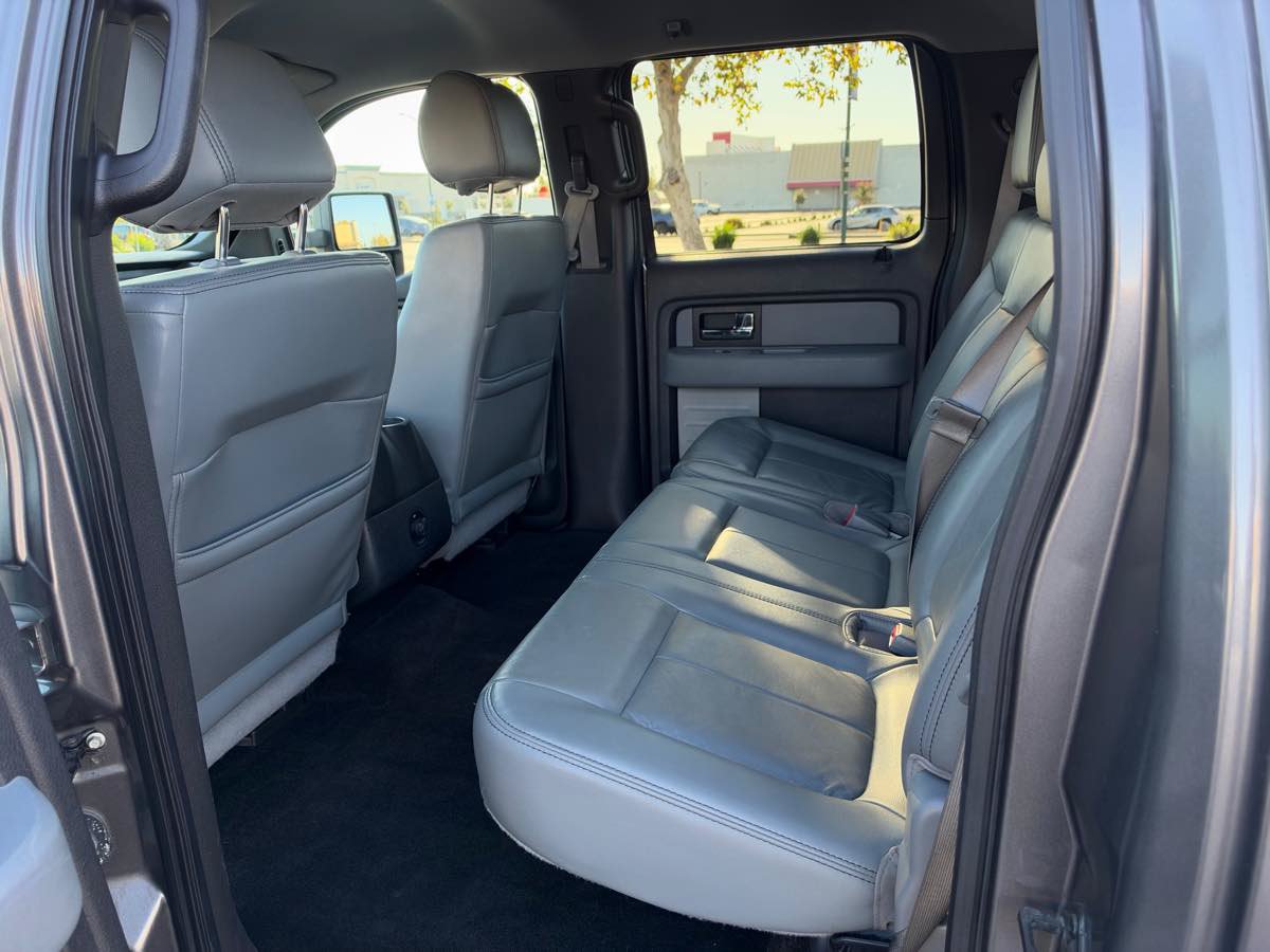 Used 2014 Ford F150 XLT w/ Equipment Group 302A Luxury AWD/4WD image 26