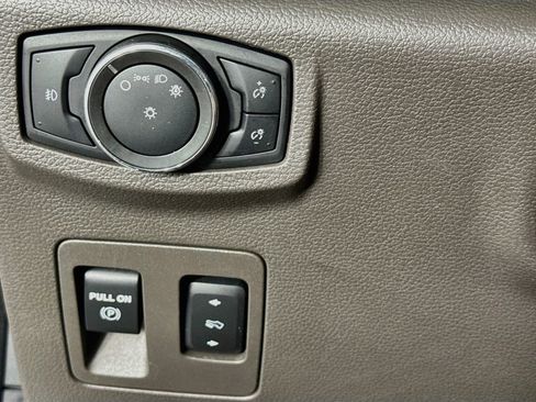 Used 2021 Ford Expedition Max Limited RWD image 14