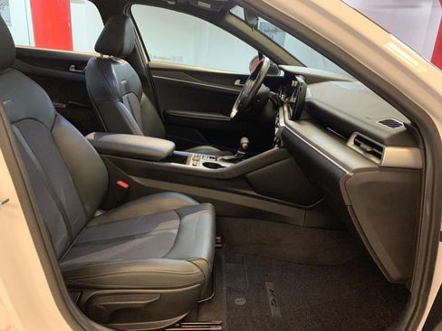 Used 2022 Kia K5 GT-Line image 10