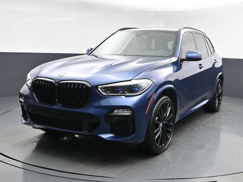 Used 2020 BMW X5 M50i w/ Executive Package AWD/4WD image 19