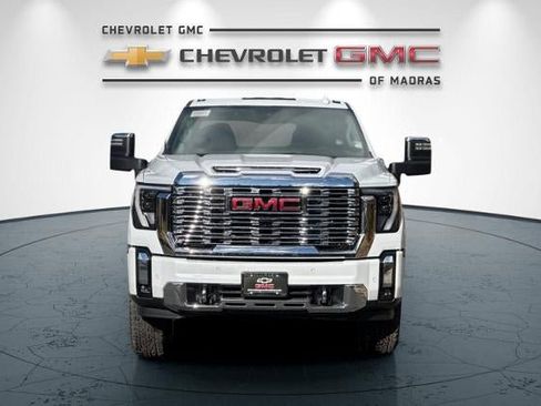 New 2026 GMC Sierra 2500 Denali w/ Denali Reserve Package image 8