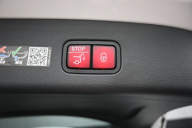 Used 2027 Mercedes-Benz GLC 300 image 30