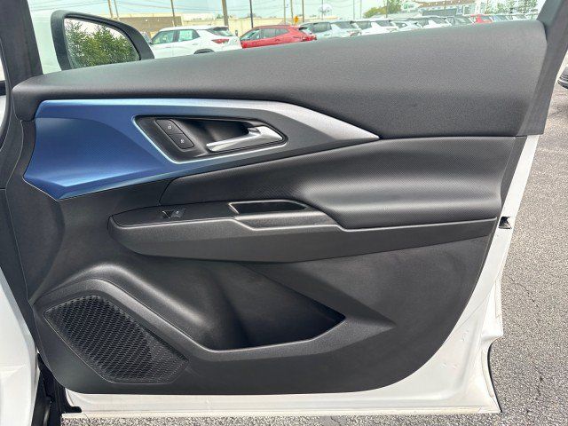 Used 2025 Chevrolet Equinox EV LT w/ Convenience Package FWD image 29
