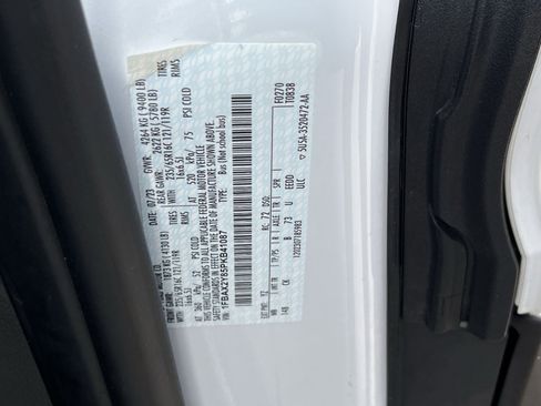 Used 2023 Ford Transit 350 XLT image 36