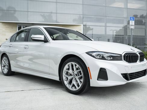 Used 2025 BMW 330i Sedan image 5