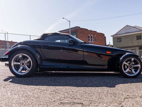 Used 1999 Plymouth Prowler RWD image 16