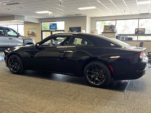 Used 2024 Dodge Charger R/T w/ Plus Group image 10