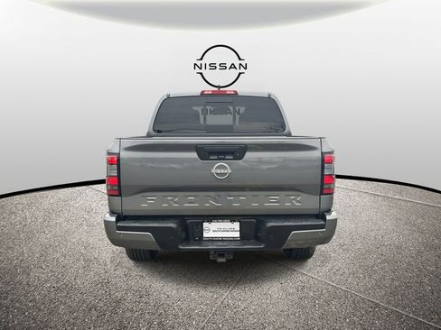 Used 2025 Nissan Frontier SV w/ SV Convenience Package image 6