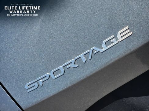 Certified 2024 Kia Sportage EX FWD image 6
