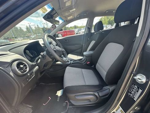 Used 2022 Hyundai Kona SE FWD image 21