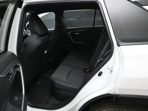 Certified 2025 Toyota RAV4 SE image 27