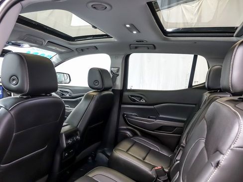 Used 2021 GMC Acadia SLT w/ Elevation Edition image 16