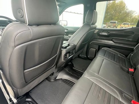 Used 2024 GMC Sierra 1500 AT4X image 16