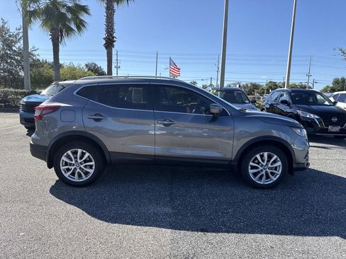 Certified 2022 Nissan Rogue Sport SV w/ Technology Package image 2