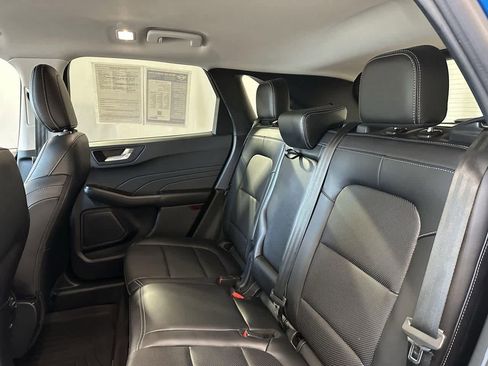 Used 2021 Ford Escape SEL w/ Technology Package image 12