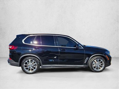 Used 2023 BMW X5 xDrive40i w/ Parking Assistance Package image 4