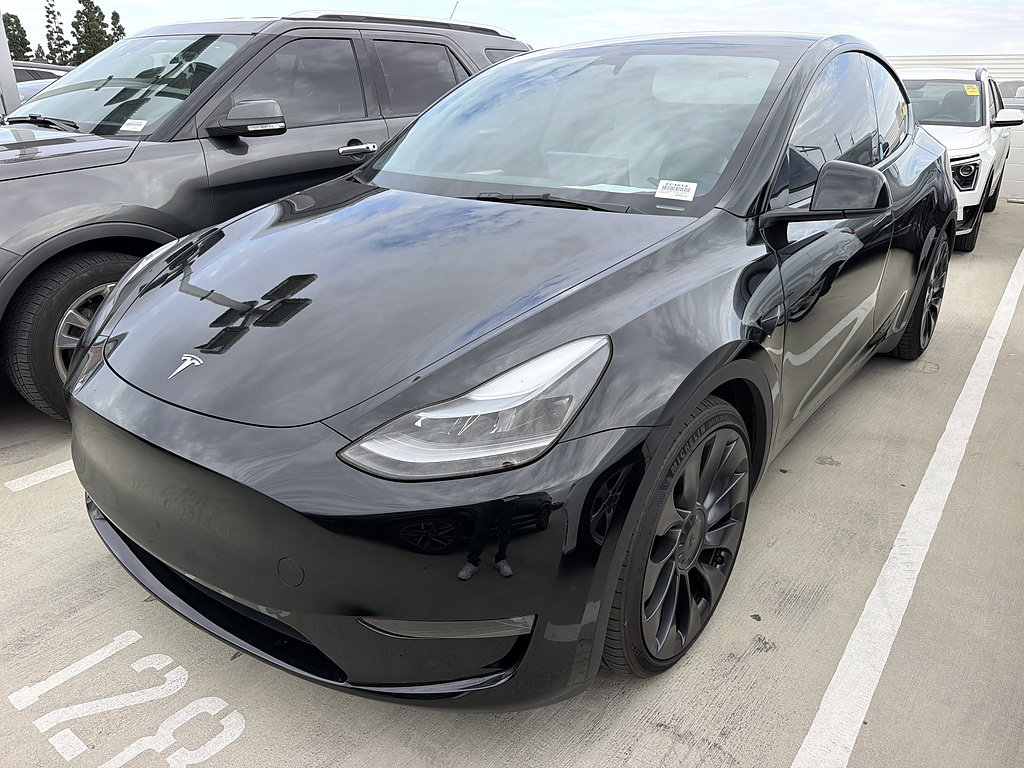 Used 2023 Tesla Model Y Performance AWD/4WD image 2