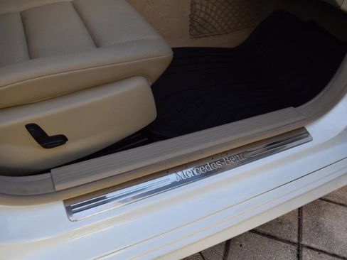 Used 2014 Mercedes-Benz C 300 4MATIC Sedan image 54