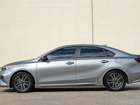 Used 2024 Kia Forte GT-Line w/ GT-Line Premium Package FWD image 8