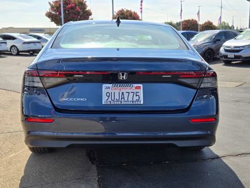 Certified 2025 Honda Accord SE image 5
