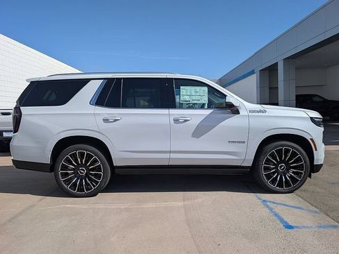 New 2026 Chevrolet Tahoe High Country AWD/4WD image 7