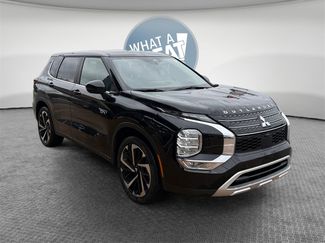 Used 2025 Mitsubishi Outlander SE video 1