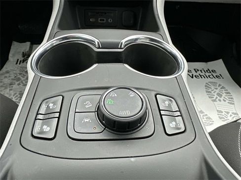 Used 2024 GMC Terrain SLT w/ LPO, Floor Liner Package image 45