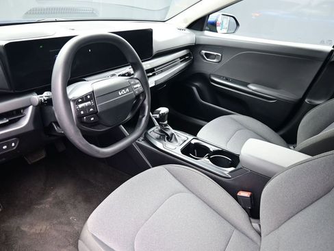Used 2025 Kia K4 LXS image 21