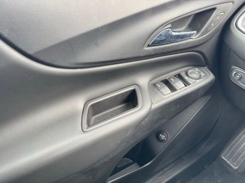 Used 2019 Chevrolet Equinox LT image 27